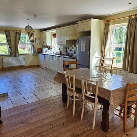 Semesterbostad Charming Coastal By *