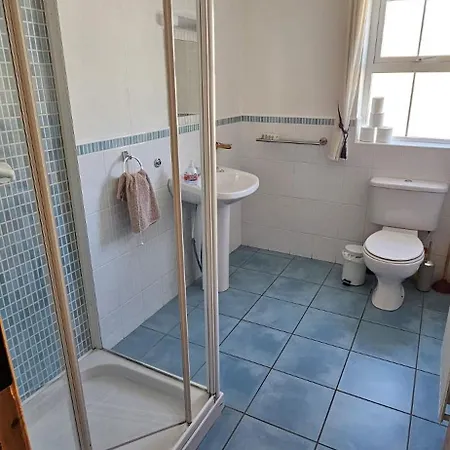 Charming Coastal By Semesterbostad *