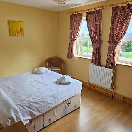 Charming Coastal By * Portsalon